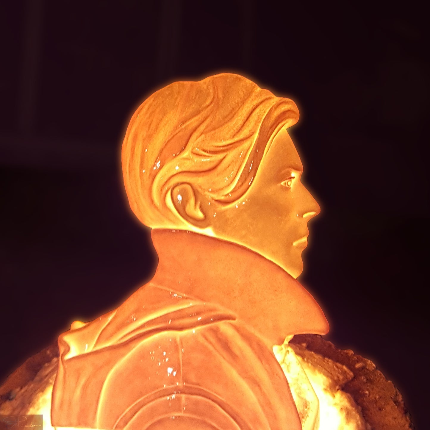 David Bowie - Edition n15 - The Man Who Fell To Earth Raku Ceramic Mask Sculpture